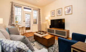 Top-floor 2br Renovated Bliss!